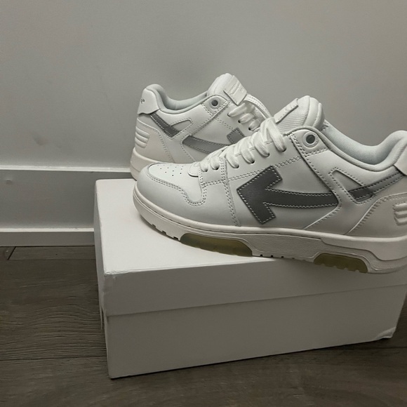 OFF WHITE OUT OF OFFICE SNEAKERS (SILVER) - Picture 10 of 10